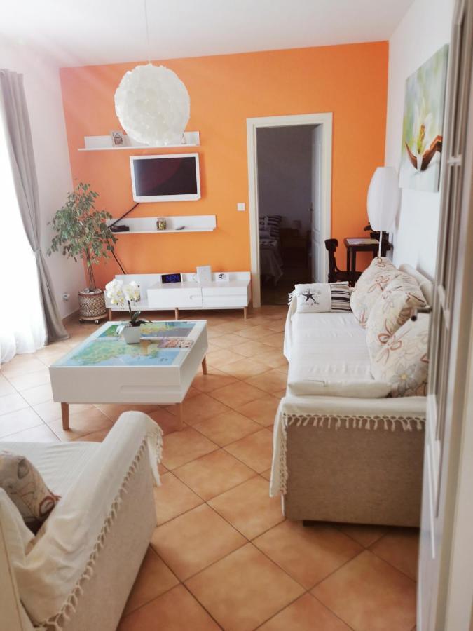 Santa Eufemia Rovinj 10Min Walk To City & Free Garage Parking Apartment Luaran gambar